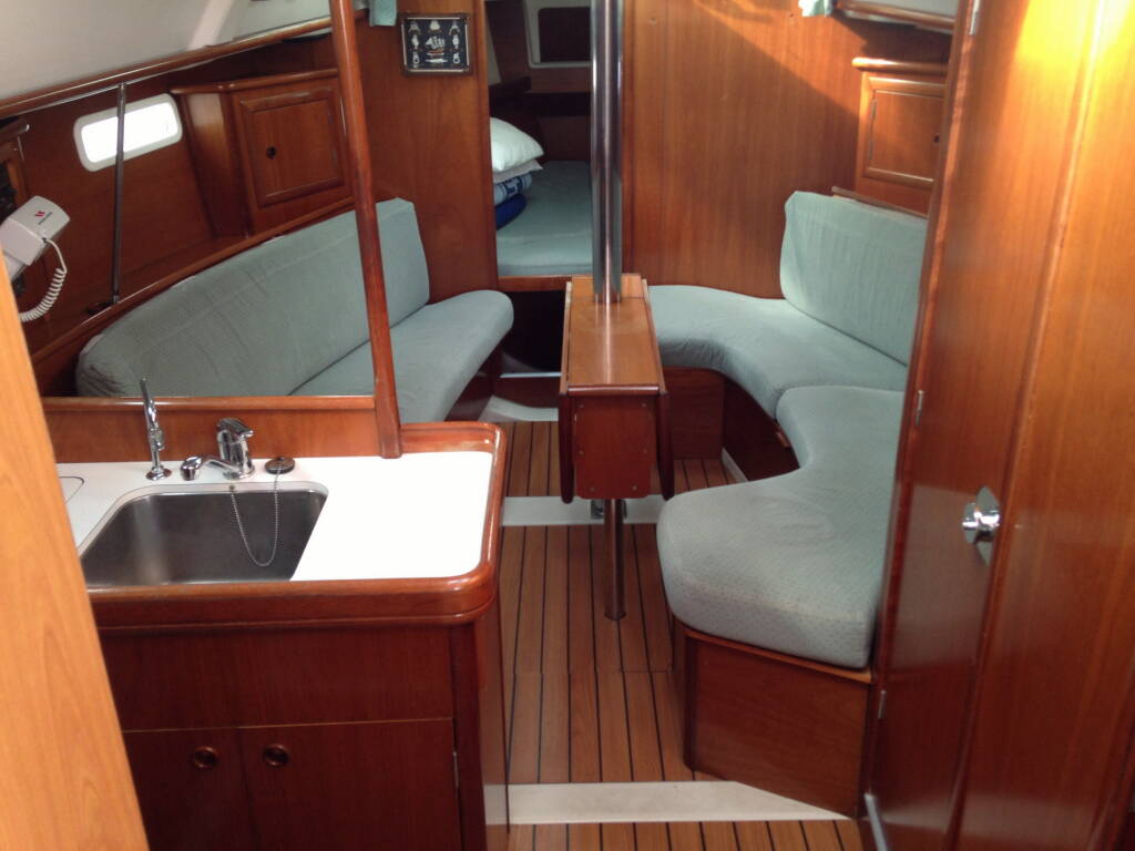 Oceanis 331 Rocinante