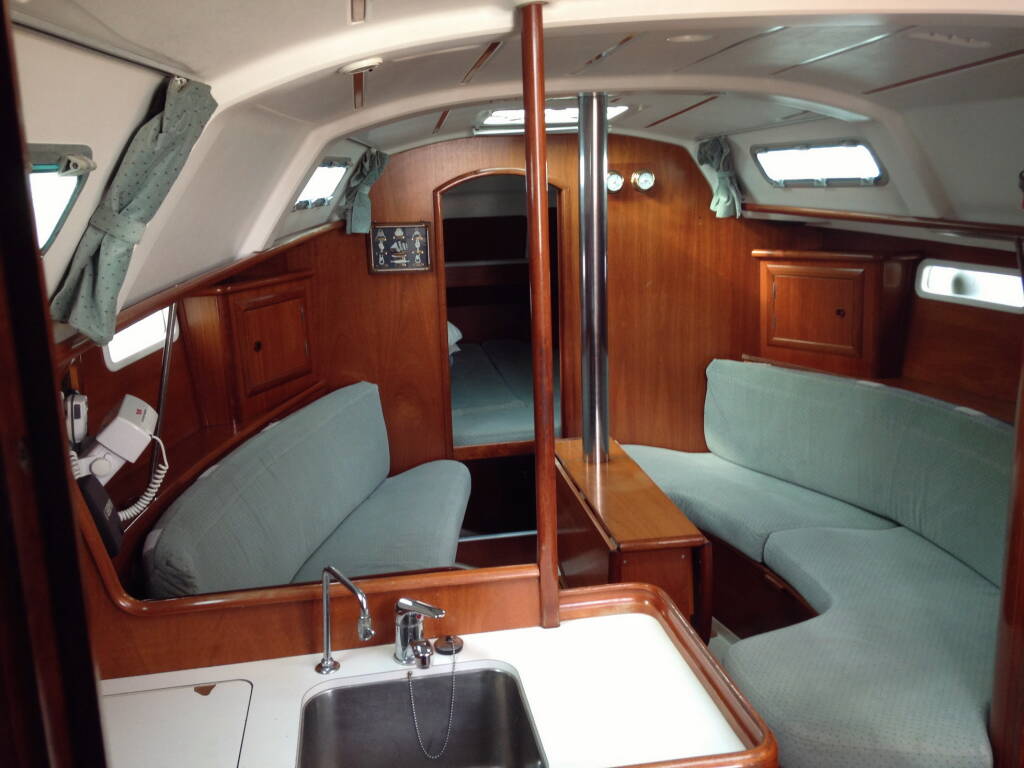 Oceanis 331 Rocinante