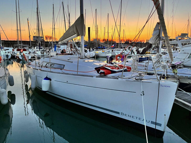 Oceanis 34 • Tayrona