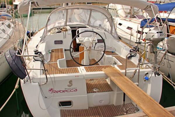 Oceanis 34 • Rebecca