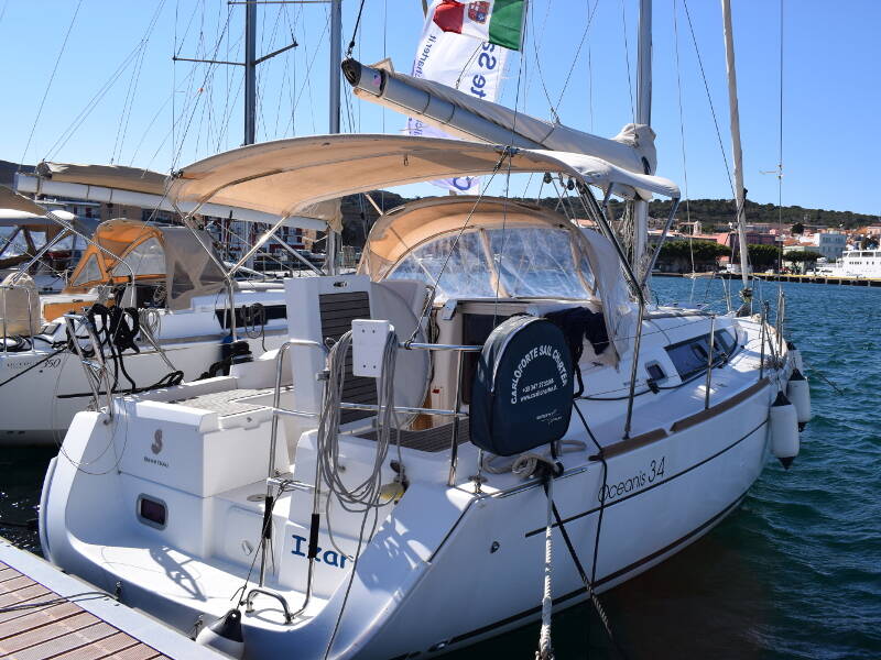 Oceanis 34 • Izar