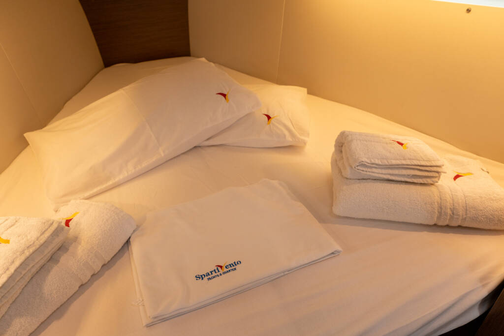 Oceanis 34.1 Pluto - Comfort line