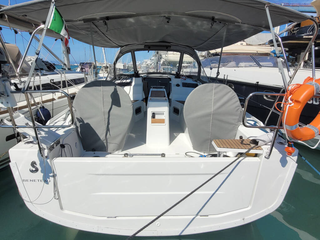 Oceanis 34.1 • Trapani Vela Club