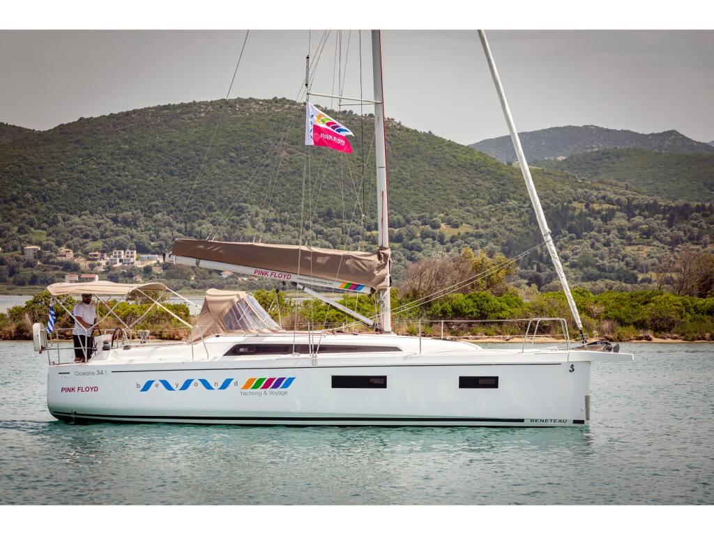 Oceanis 34.1 Pink Floyd