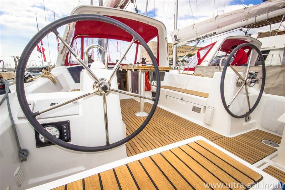 Oceanis 35 GALA