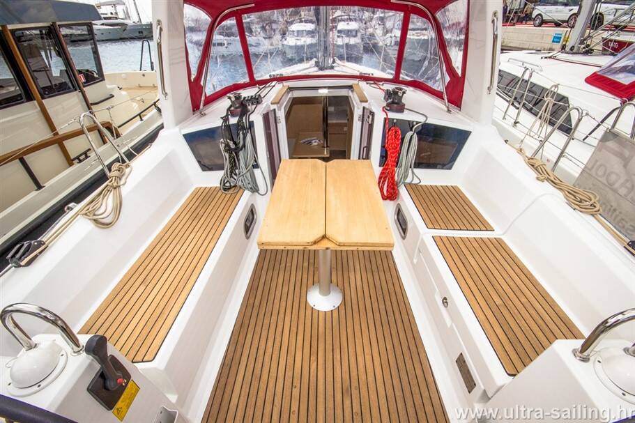Oceanis 35 GALA