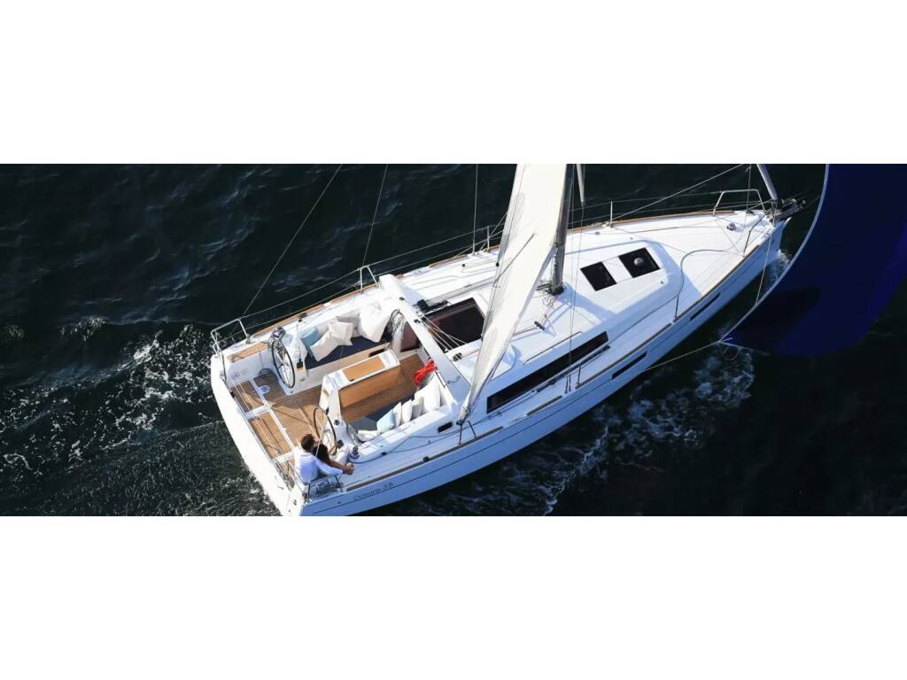 Oceanis 35 