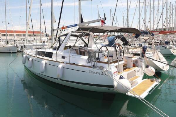 Oceanis 35.1 • Aris