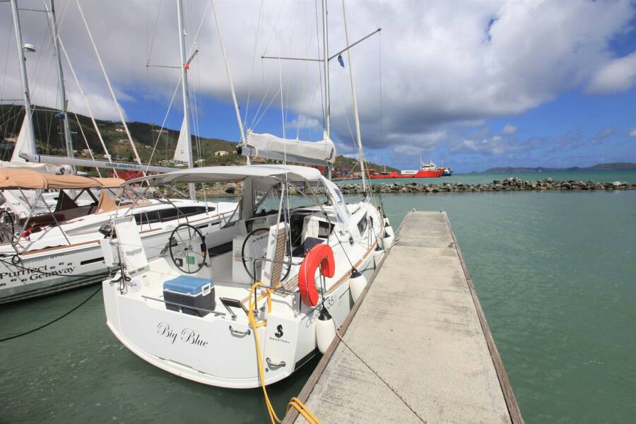 Oceanis 35.1 • Big Blue
