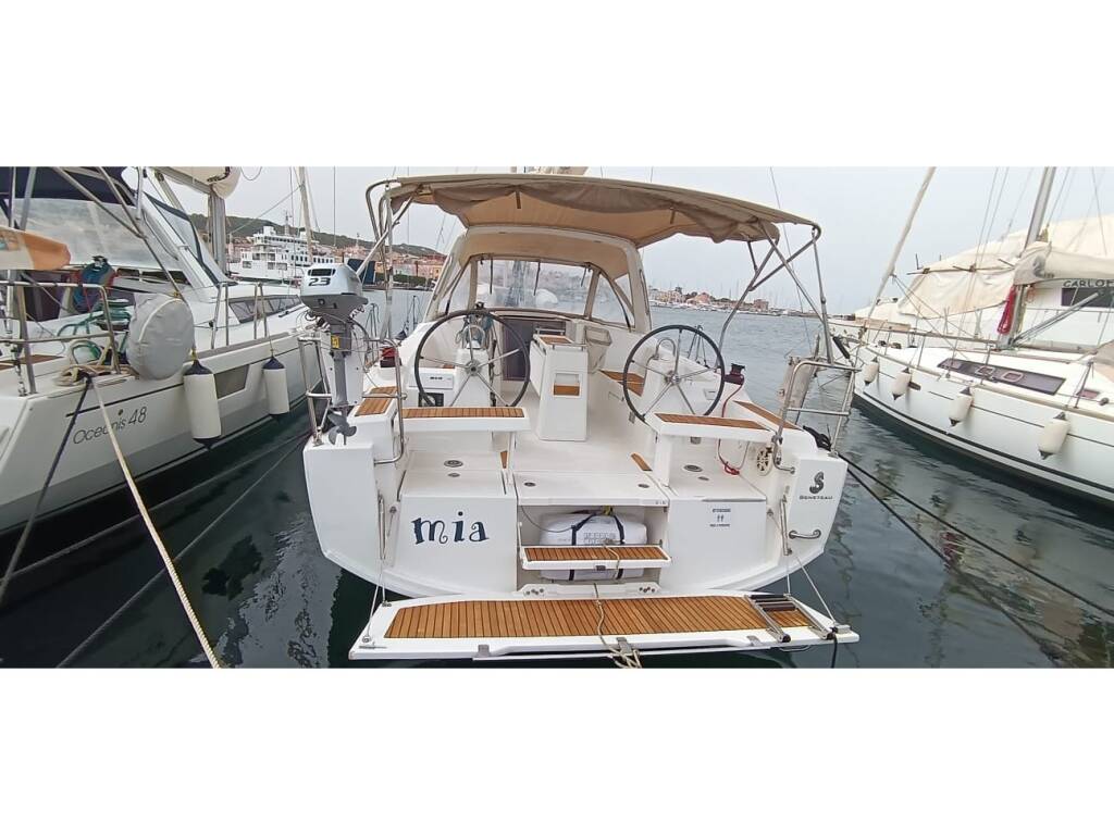 Oceanis 35.1 • Mia