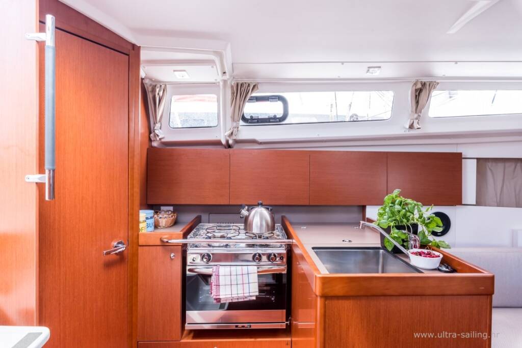 Oceanis 35.1 BELA