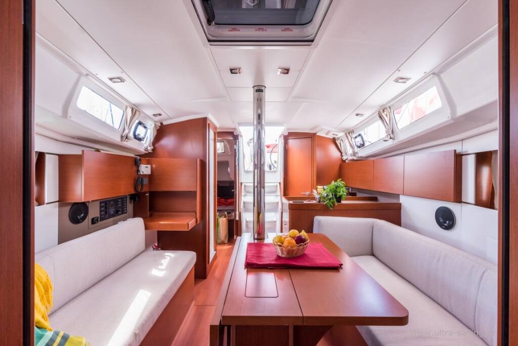 Oceanis 35.1 BELA