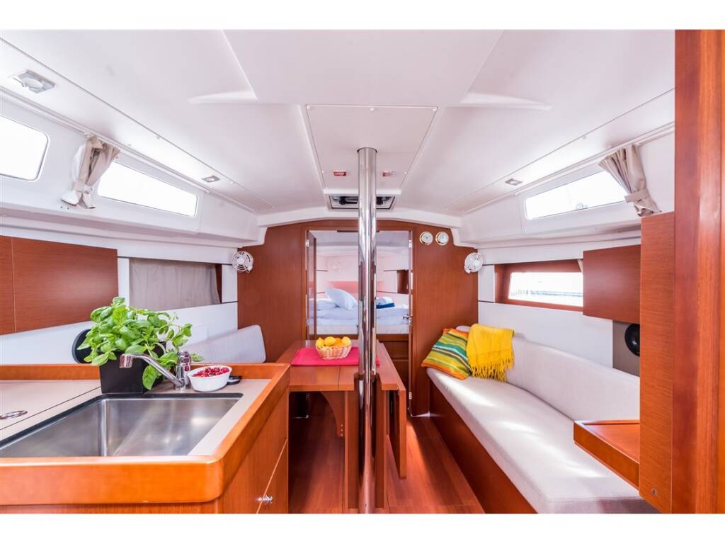 Oceanis 35.1 BELA