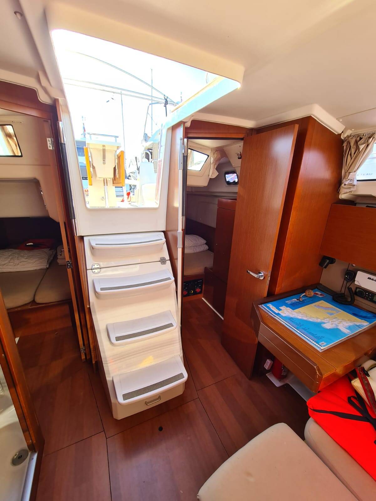 Oceanis 35.1 LAMPUGA