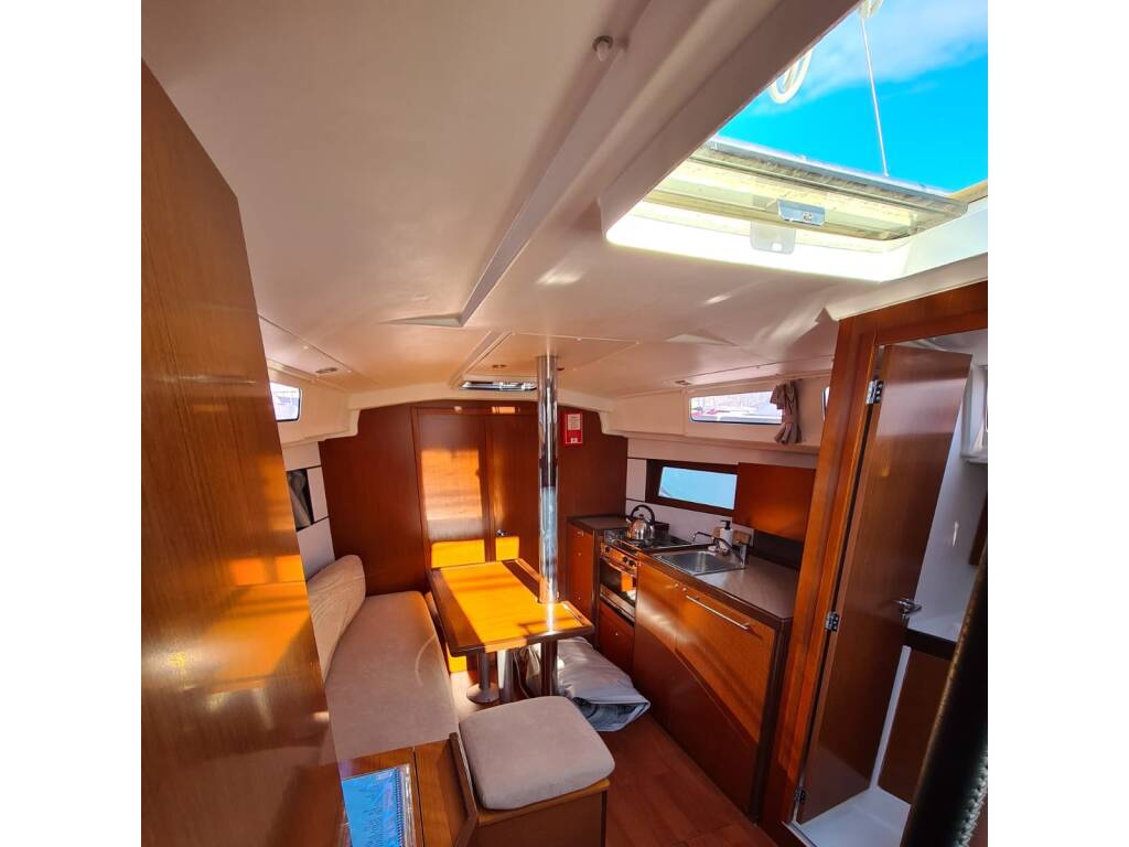 Oceanis 35.1 LAMPUGA