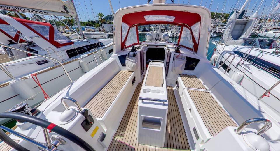 Oceanis 35.1 LAMPUGA