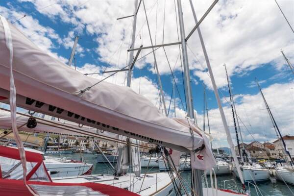 Oceanis 35.1 Lampuga