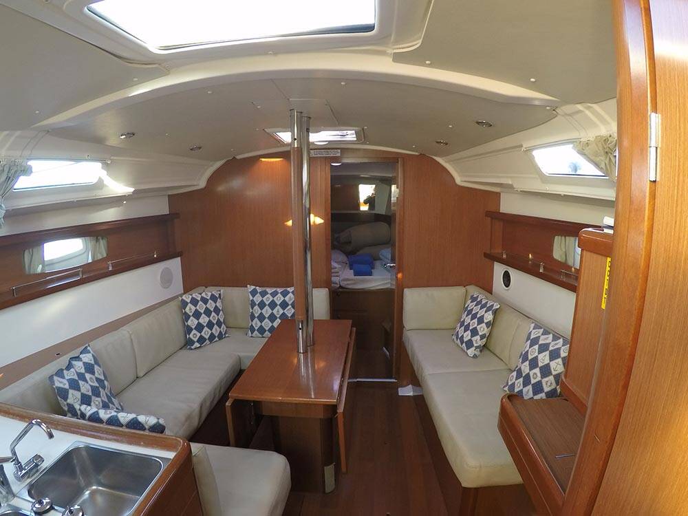 Oceanis 37 Tristaina