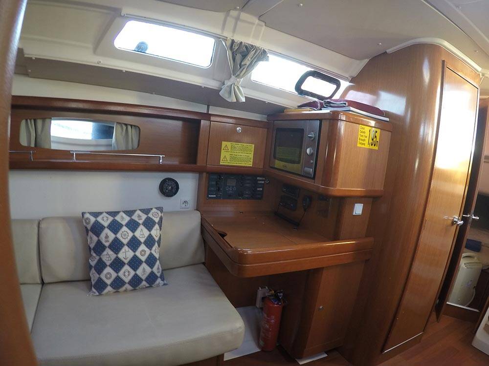 Oceanis 37 Tristaina
