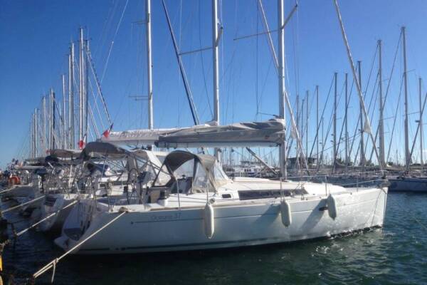 Oceanis 37 Beleza