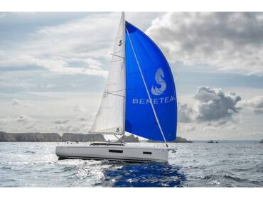 Oceanis 37.1 • Vega