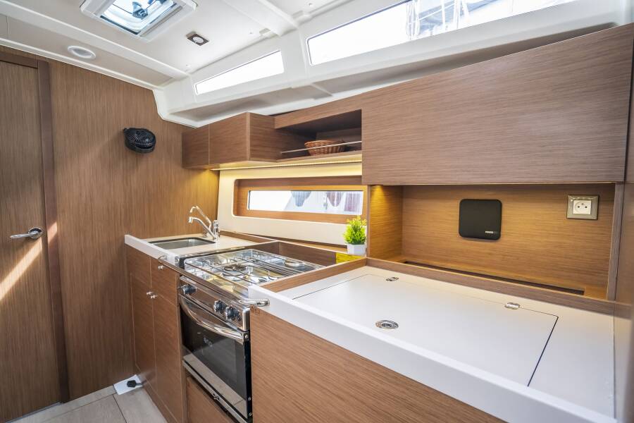 Oceanis 37.1 First Dream