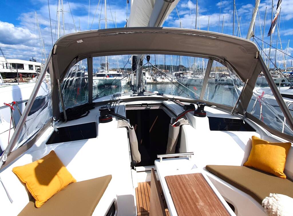 Oceanis 37.1 BREEZE