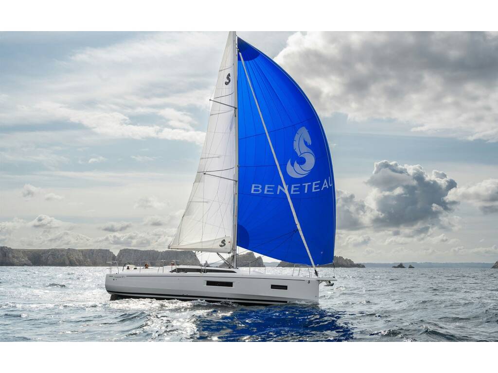 Oceanis 37.1 AVRA