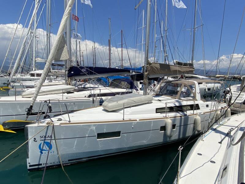 Oceanis 38 • Solar