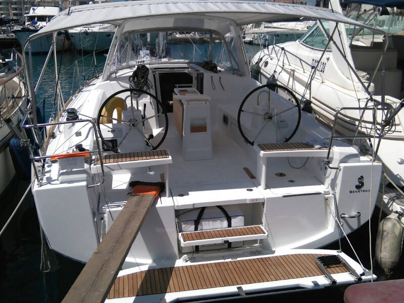 Oceanis 38 • Folie