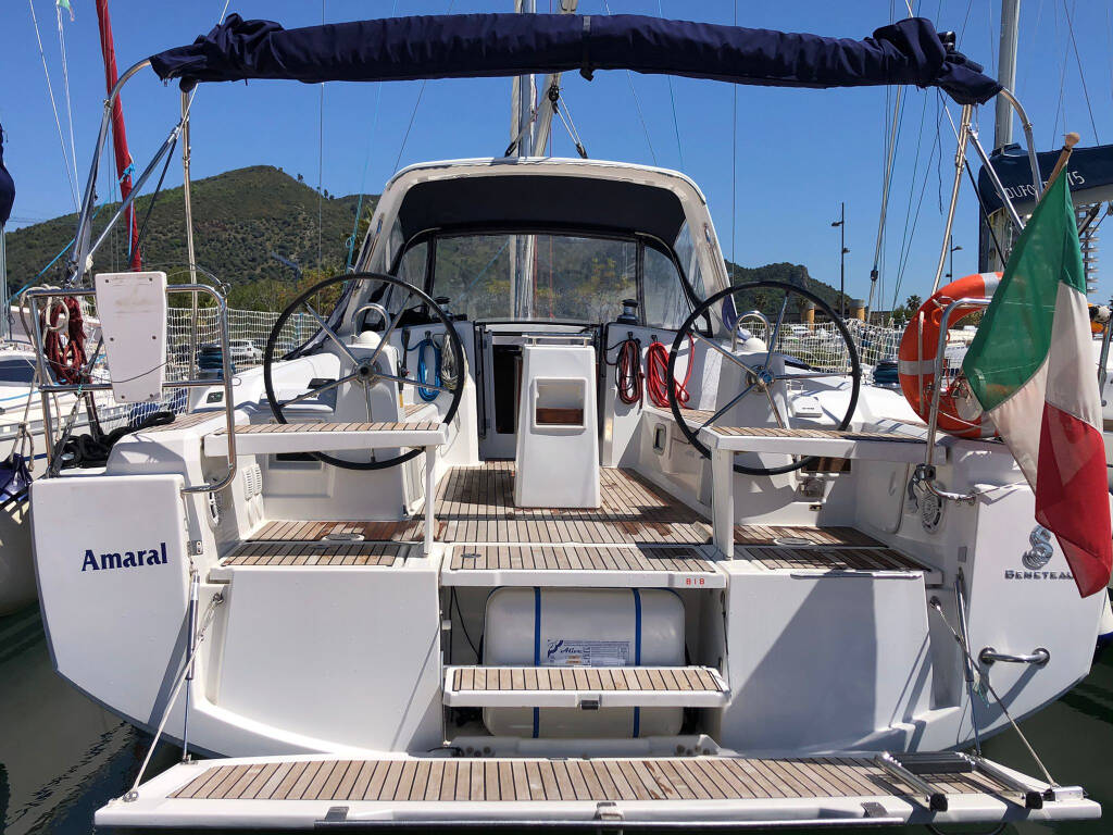 Oceanis 38 • Amaral