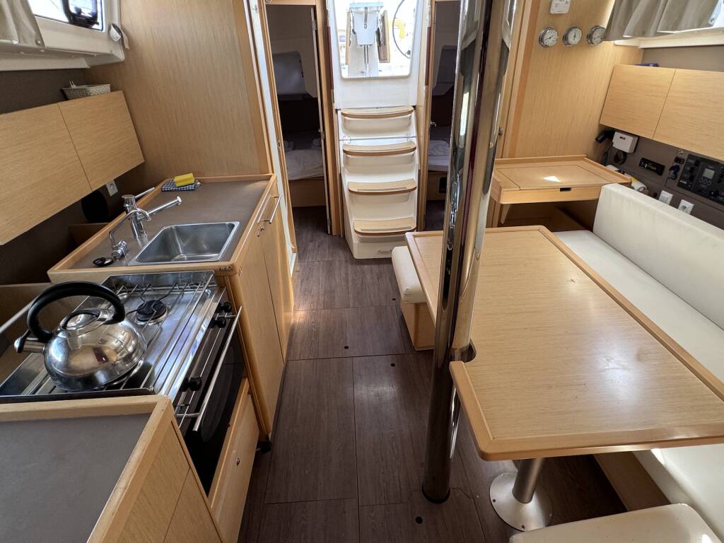 Oceanis 38 Felina
