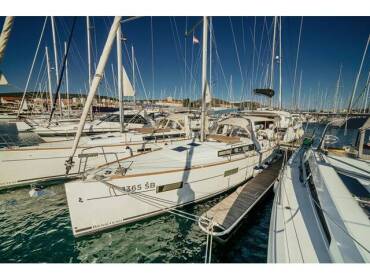 Oceanis 38 HAPPY