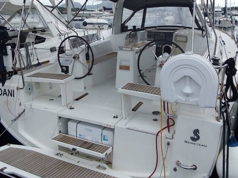 Oceanis 38.1 Dani