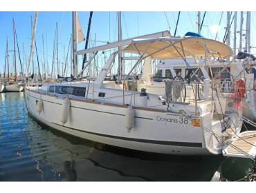 Oceanis 38.1 TRICICLE