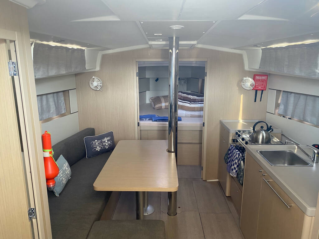 Oceanis 38.1 Helena