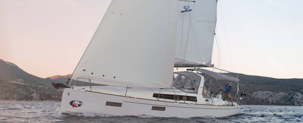 Oceanis 38.1 SIRINA "Sails 2025"