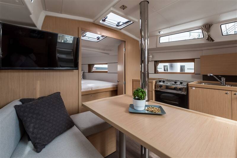 Oceanis 38.1 MAJANO