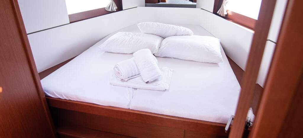 Oceanis 38.1 MARISA "Sails 2025"