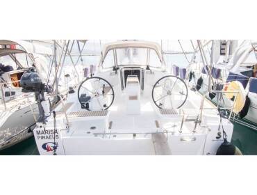 Oceanis 38.1 • MARISA 