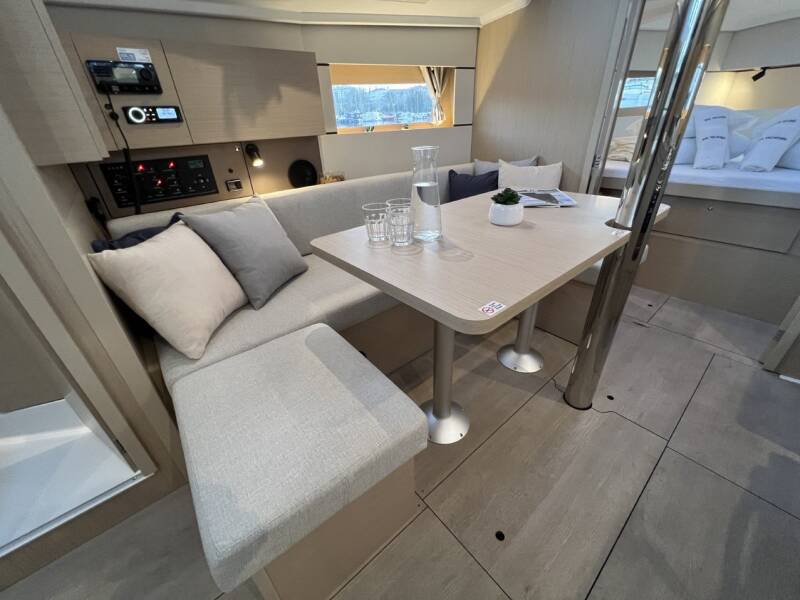 Oceanis 38.1 Jana