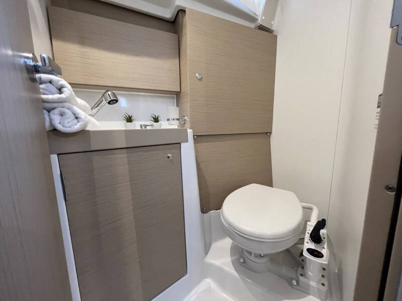 Oceanis 38.1 Jana
