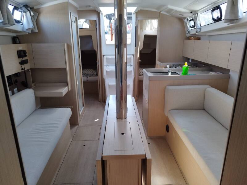 Oceanis 38.1 Lukas