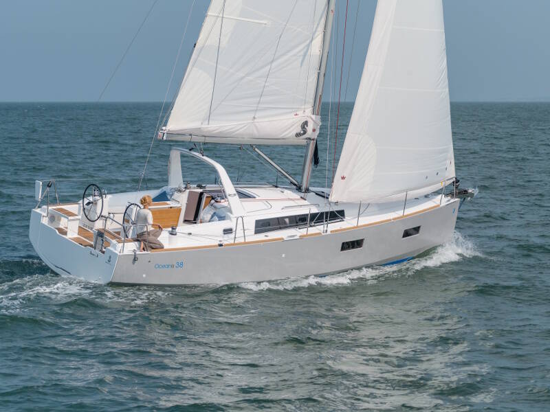 Oceanis 38.1 • New Boat EST