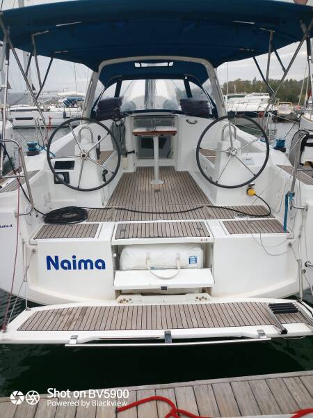 Oceanis 38.1 • Naima