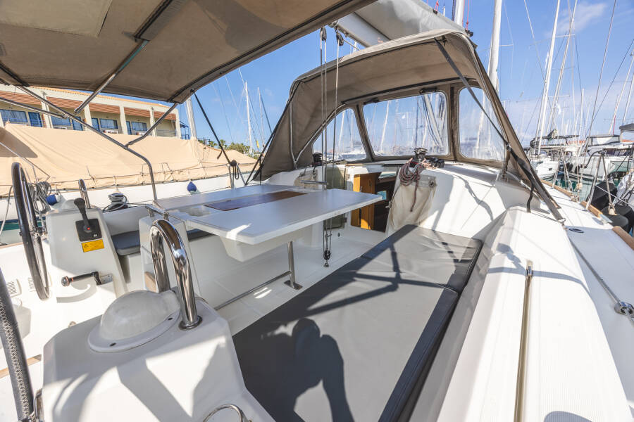 Oceanis 38.1 Elisa
