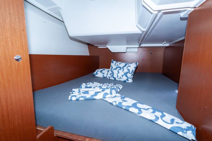Oceanis 38.1 Hydra
