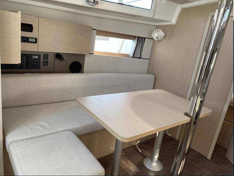 Oceanis 38.1 Maximus