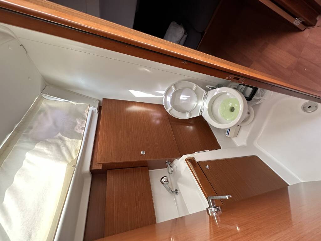 Oceanis 38.1 Oceanis38.1_2