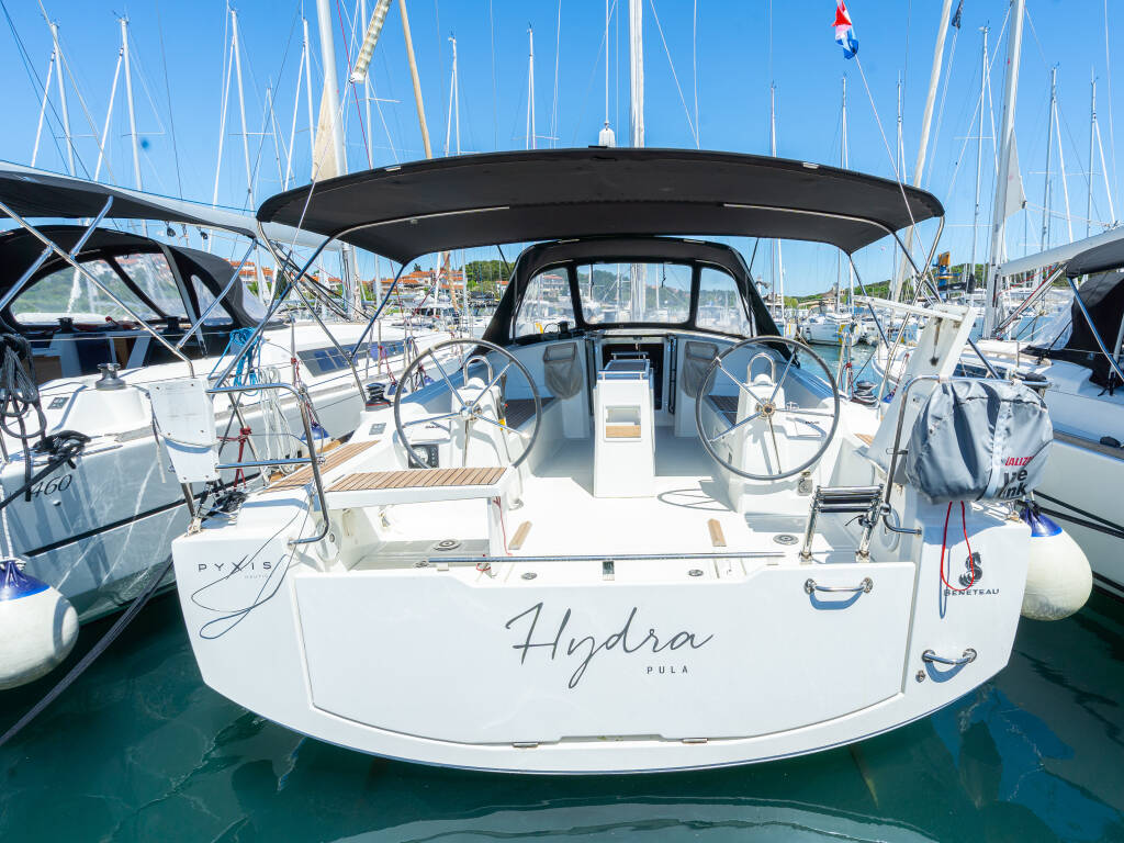 Oceanis 38.1 Hydra
